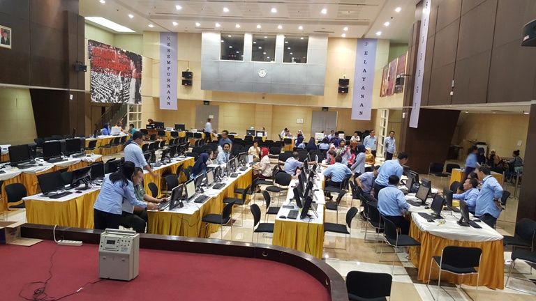 Suasana Aula Lantai III Gedung KPP Madya Jakarta setiap harinya