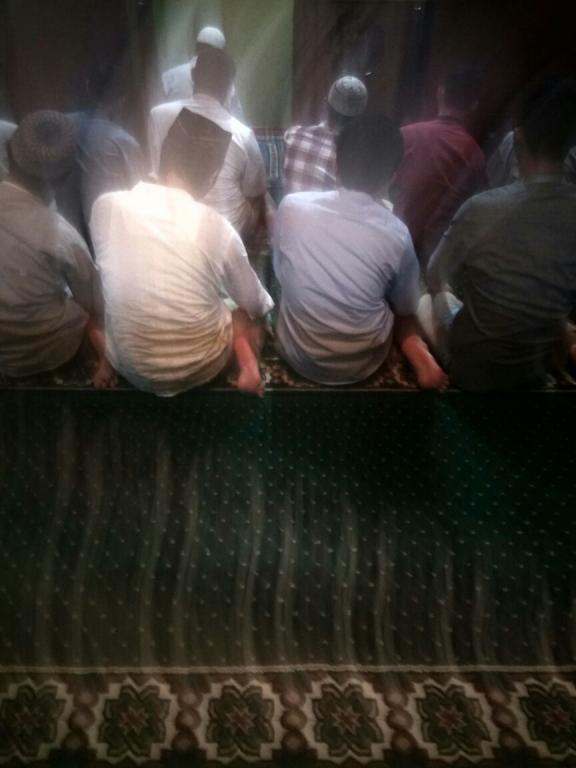 Salat gerhana dimulai pukul 20.00 WIB.