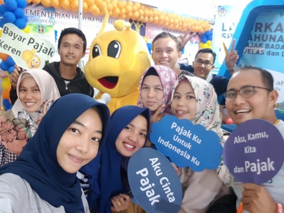 Kemeriahan Bangka Expo di stand Kanwil DJP Sumsel Babel