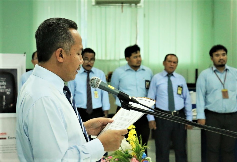 Kakanwil DJP Papua dan Maluku menyampaikan pesan-pesan kepada peserta acara