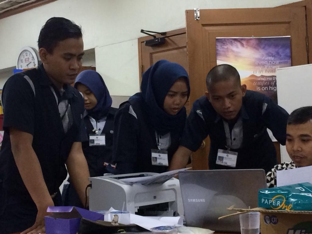 Peserta bisa langsung mengisi SPT melalui e-Filing di Pojok Pajak