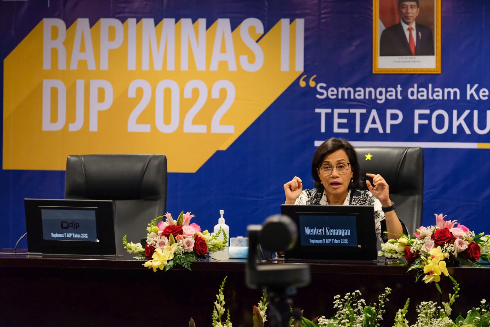 Menteri Keuangan RI Sri Mulyani menyampaikan arahan.