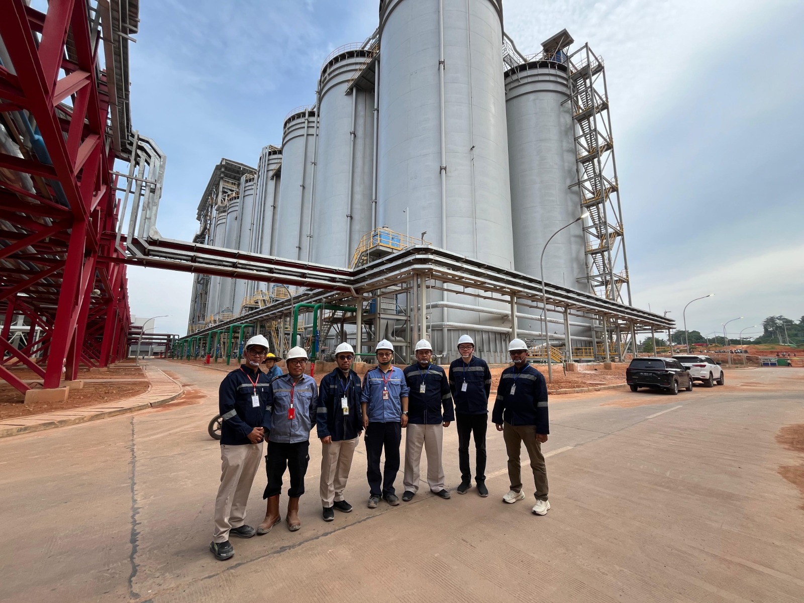 The construction process of the SGAR Mempawah project has reached over 80% completion.