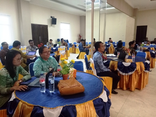 Peserta Rekonsiliasi saat mendengarkan paparan narasumber