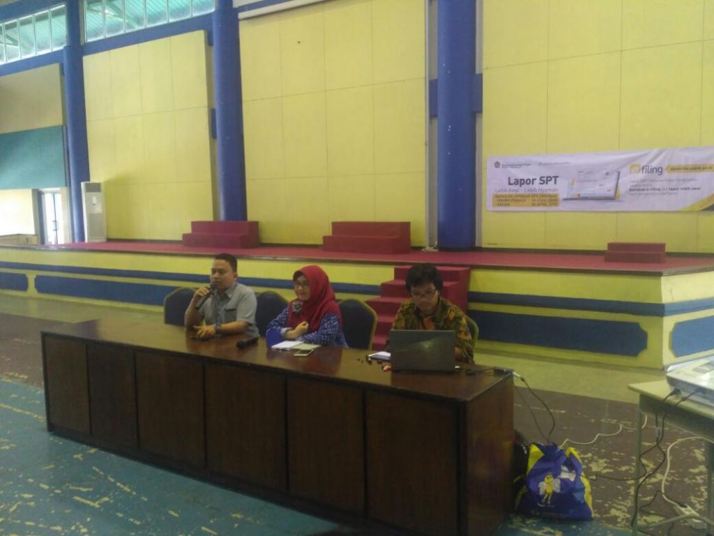 Wakil Direktur II POLMAN Babel membuka acara Bimtek SPT Tahunan