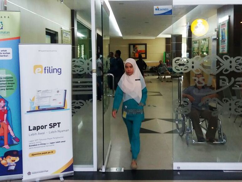 Banner di Poliklinik RSUD Kanudjoso Djatiwibowo