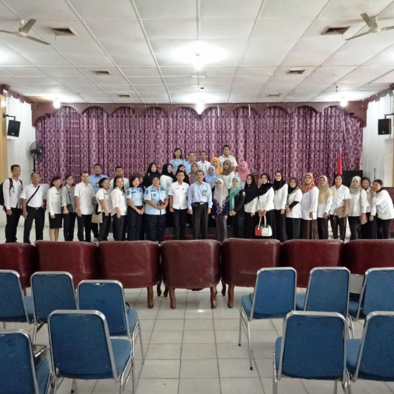 Foto Bersama untuk wujudkan bendaharawan yang taat pajak