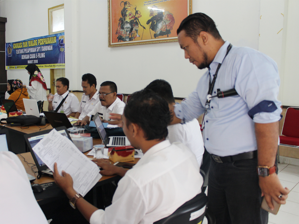 Sesi tanya jawab dengan peserta secara langsung