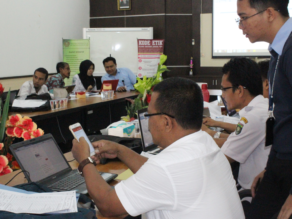 Sesi tanya jawab dengan peserta secara langsung