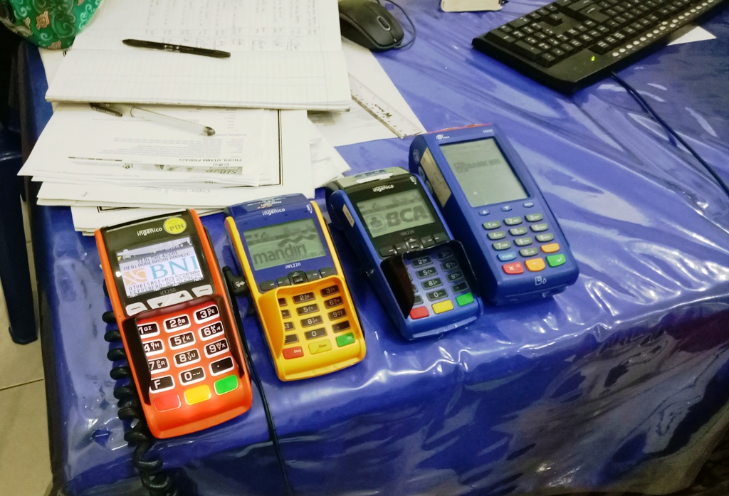 Ketersedian alat untuk pembayaran pajak seperti mini ATM sangat dibutuhkan guna mempercepat proses pembayaran pajak yang tidak lagi harus ke Bank/Kantor Pos sebagai sarana fasilitas yang wajib disediakan oleh unit-unit kerja di wilayah Kanwil DJP Sumatera Utara II