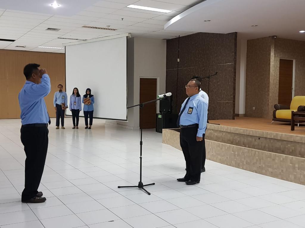 Penghormatan Kepada Pemimpin Apel