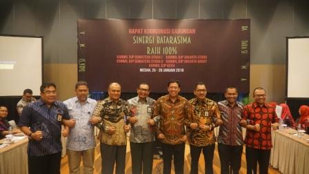 Kanwil Batarasima berkomitmen mengamankan penerimaan pajak tahun 2018.