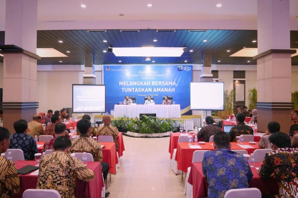 Sambutan oleh Slamet Sutantyo selaku Kepala Kantor Wilayah DJP Kalimantan Barat