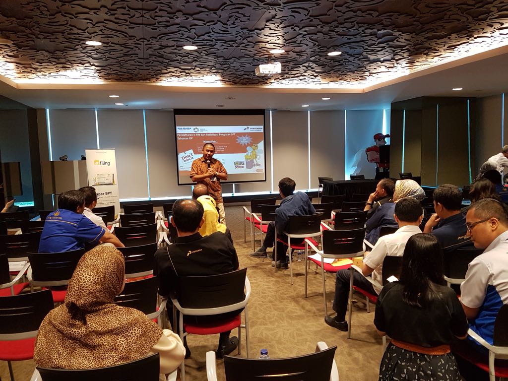 Paparan materi dari tim penyuluh