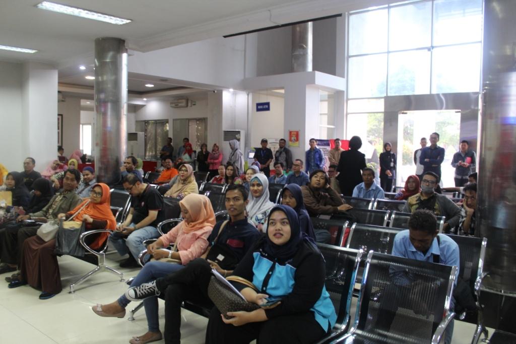 Antusias wajib pajak mengikuti permainan