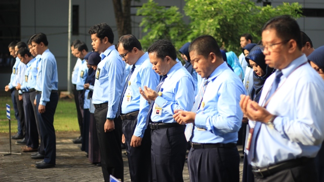 Khusyuk Berdoa Bersama