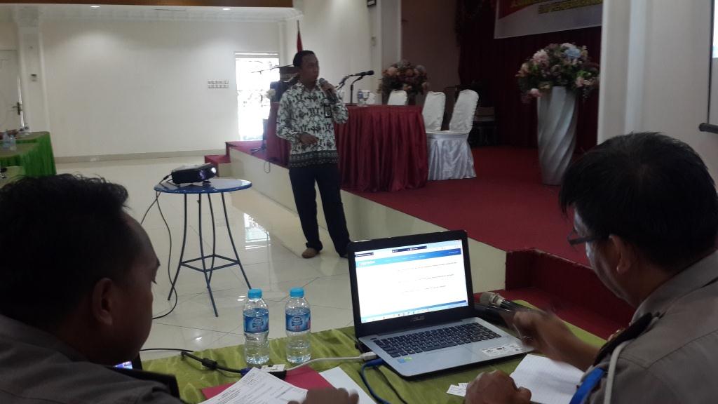 Kepala Seksi Ekstensifikasi dan Penyuluhan menjelaskan praktik e-filing