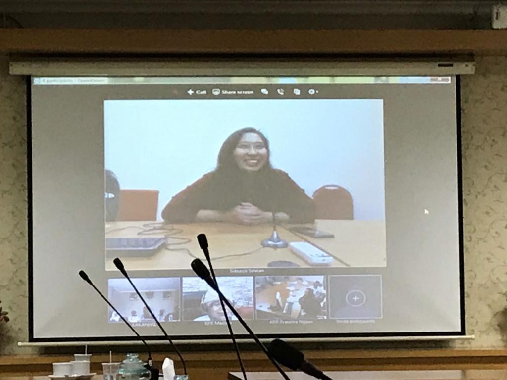 Kepala KPP Pratama Sidoarjo Selatan Vidcon dengan Kakanwil DJP Jatim II