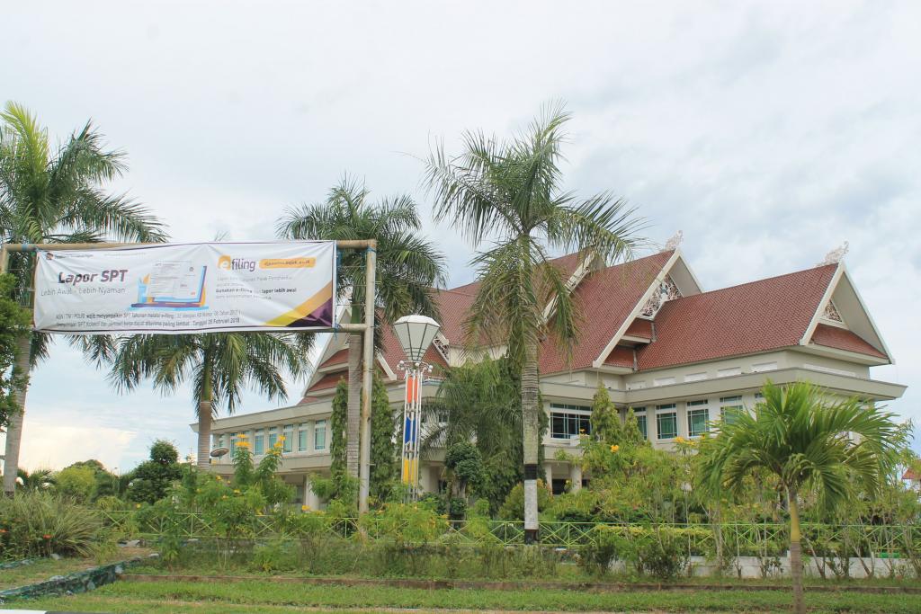 Spanduk di KO Perkantoran Pemkab Kutai Timur