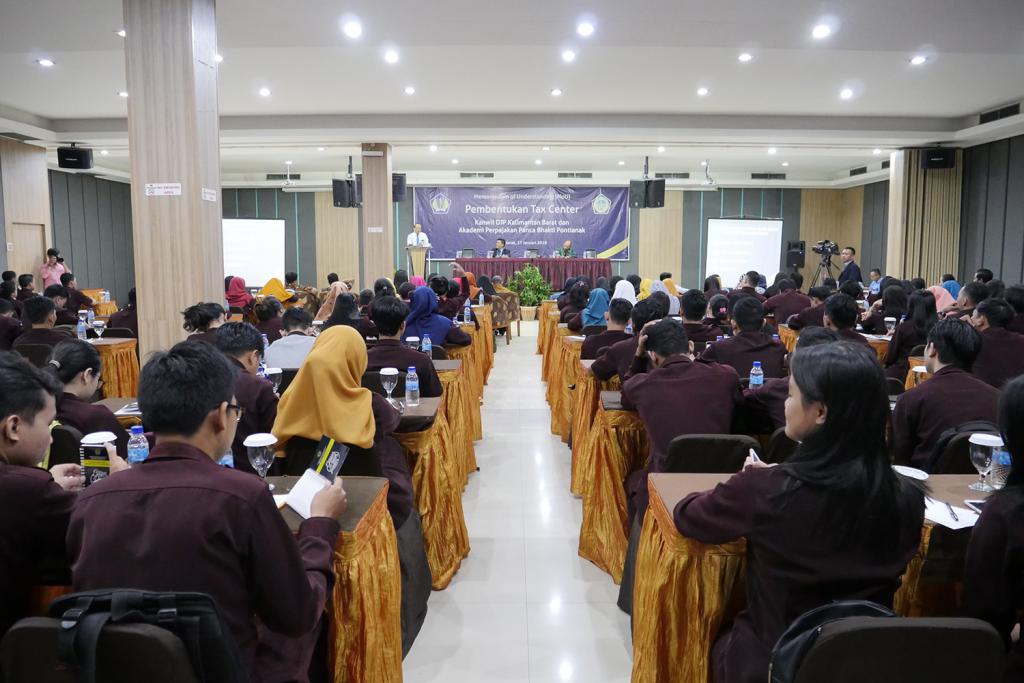 Suasana Kegiatan MoU dan Sosialisai Perpajakan Kepada Mahasiwa Akademi Perpajakan Panca Bhakti Pontianak
