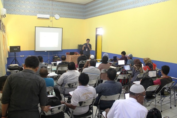 Para peserta antusias mengikuti acara 1