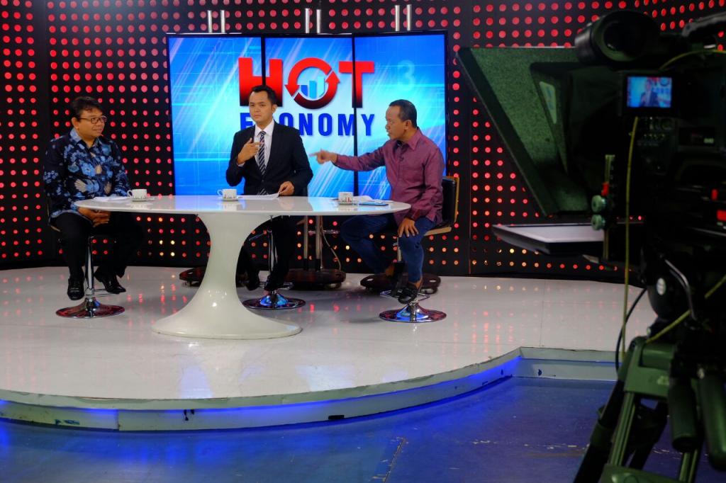 Dalam acara yang tayang secara langsung tersebut, Direktur Potensi, Kepatuhan, dan Penerimaan, Yon Arsal, serta Ketua HIPMI Bahlil Lahadalia menjadi narasumber.