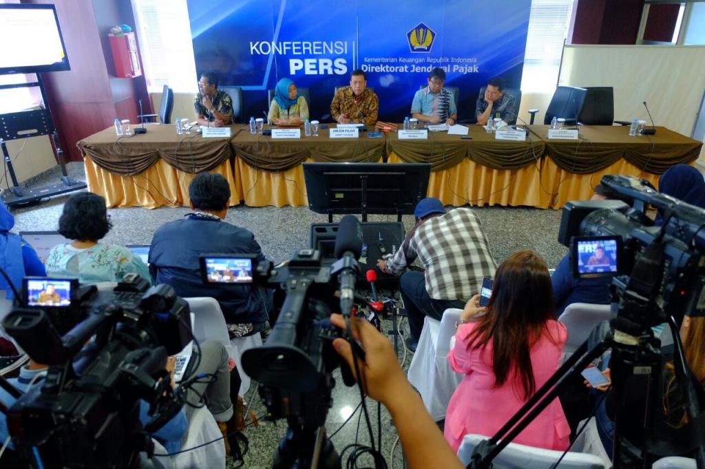 Dalam konferensi Pers yang diselenggarakan di Ruang Konferensi Pers Gedung Ma'rie Muhammad Lantai 2, Direktorat Jenderal Pajak menyampaikan apresiasi dan terima kasih bagi seluruh pembayar pajak yang telah turut berkontribusi dalam pembiayaan pembangunan nasional, dan upaya pemerintah meningkatkan kesejahteraan bersama