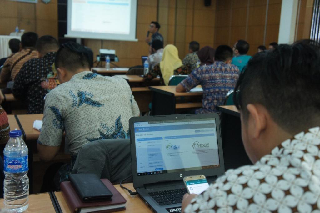 Bank Kalbar Terima Materi Pengisian SPT