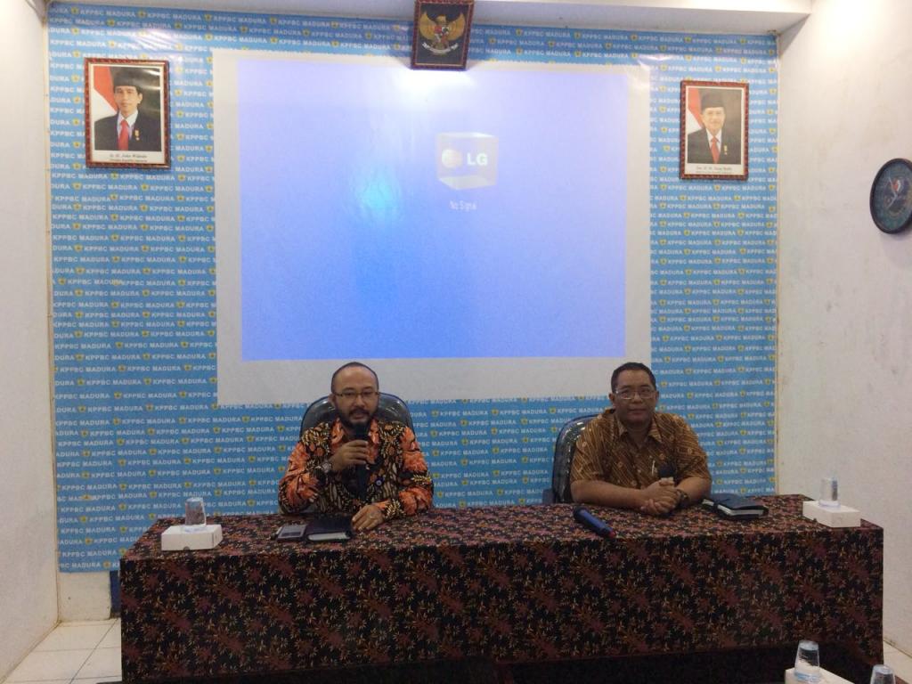 Acara dibuka oleh Kepala KPPBC Madura, Latif Helmi