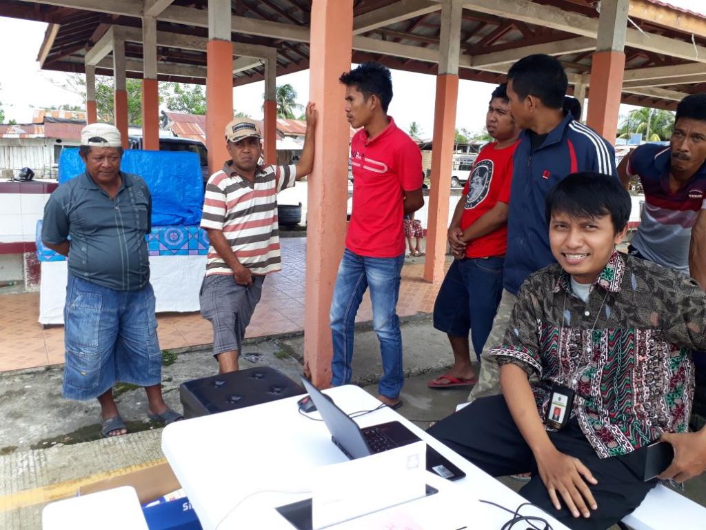 Masyarakat mulai berdatangan