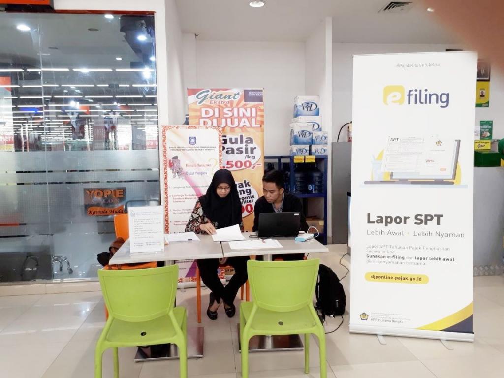 Pojok pajak di Giant Supermarket Bangka.