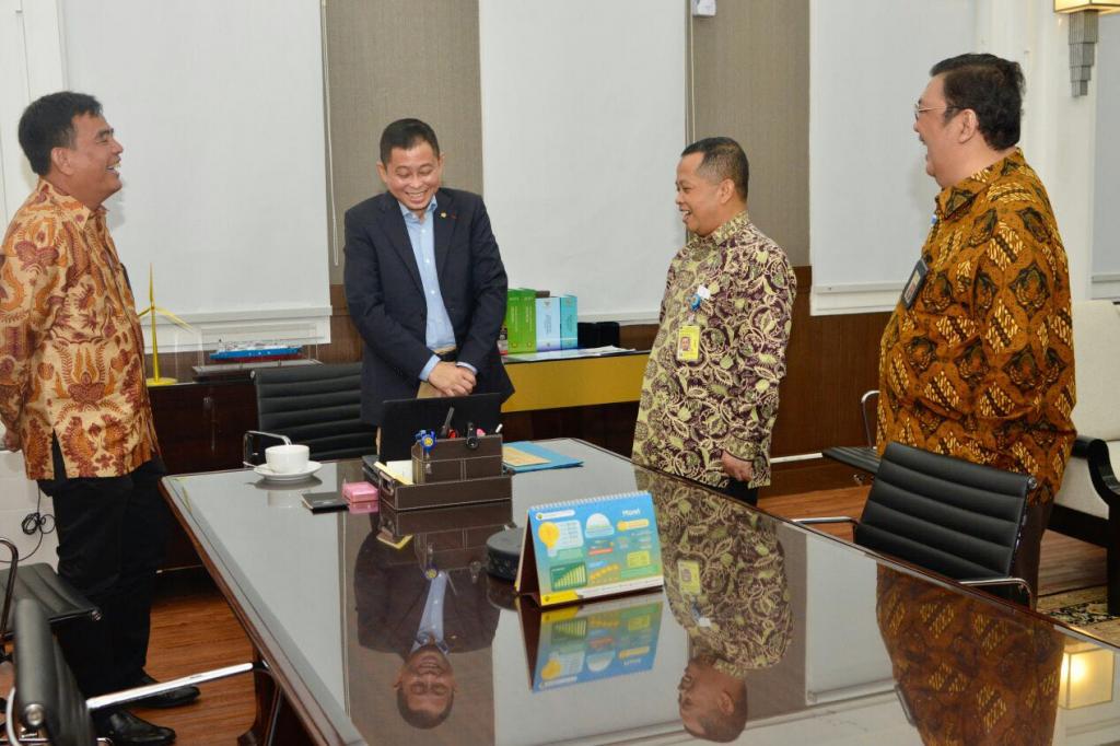 Ramah Tamah Menteri ESDM Bersama Kakanwil DJP Jakarta Selatan II, Kepala KPP Pratama Jakarta Kebayoran Baru 2 dan Kabid P2Humas