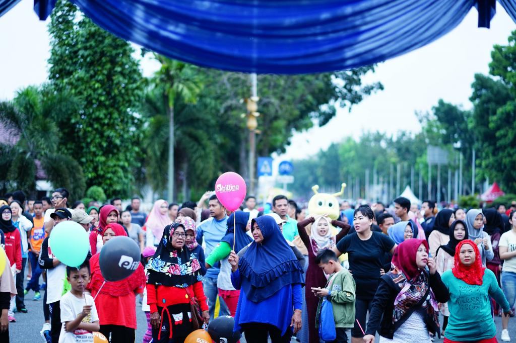 Atusiasme Masyarakat Pekanbaru Mengikuti Senam Pagi di Acara Spectaxcular