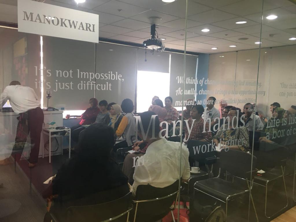 Sebanyak tiga puluhan pegawai UNICEF ikut serta dalam diseminasi ini dan memadati Manokwari Room yang dijadikan sebagai tempat pelaksanaan diseminasi. Acara begitu hidup dengan banyaknya pertanyaan-pertanyaan yang disampaikan oleh para peserta diseminasi. Materi yang disampaikan adalah mengenai tata cara pengisian efiling dan eform pada aplikasi DJPOnline.