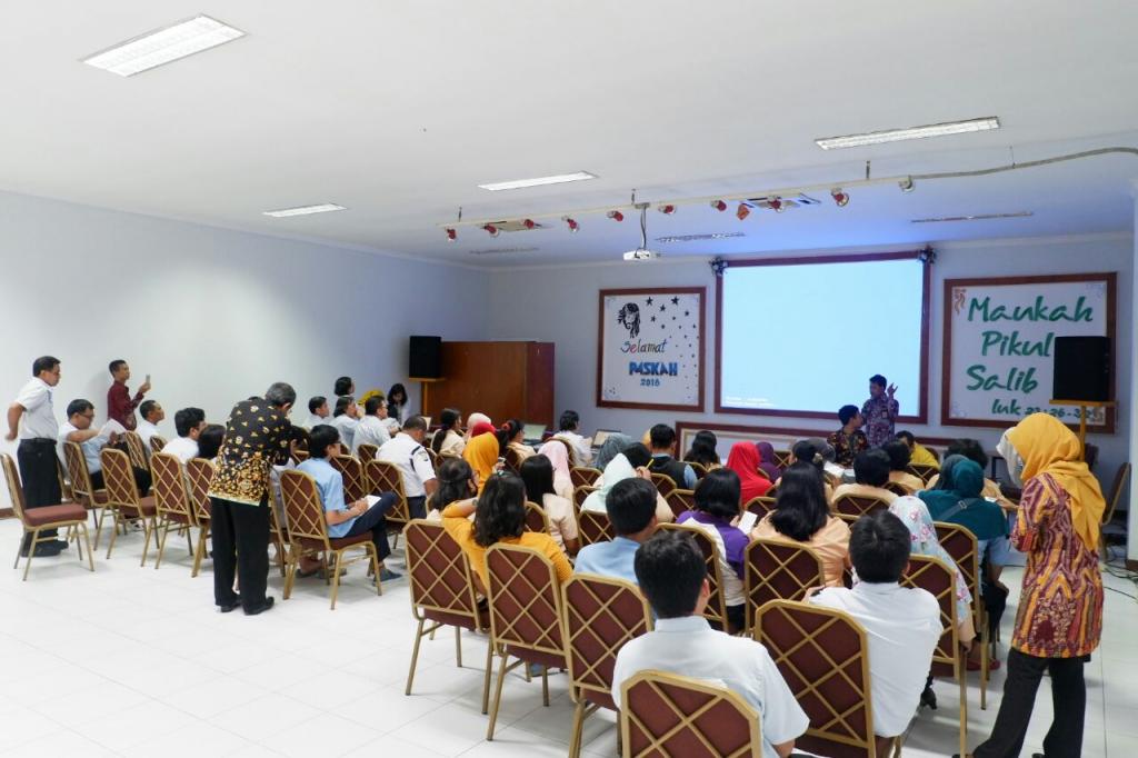 Sosialisasi dihadiri oleh perwakilan pegawai dari setiap divisi di PT. Wings Surya