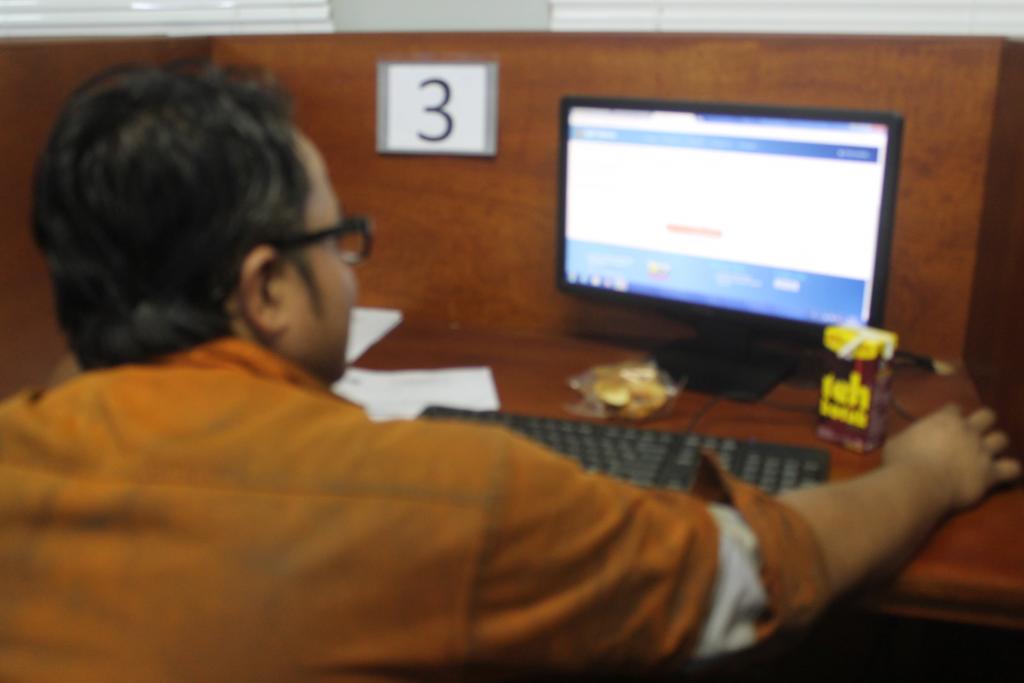 E-Filling sambil nyemil