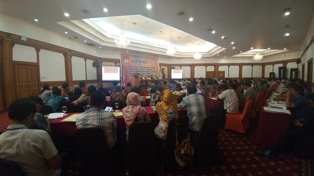 Suasana rapat yang diselenggarakan oleh KPU Kab. Kutai Kartanegara
