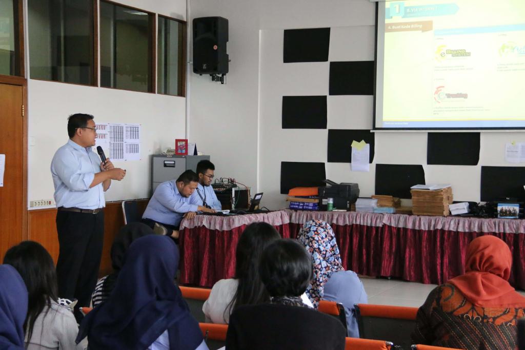 Dian Khoirul Amin, AR Waskon IV, memberikan materi tentang kemudahan penggunaan e-filling dan e-billing