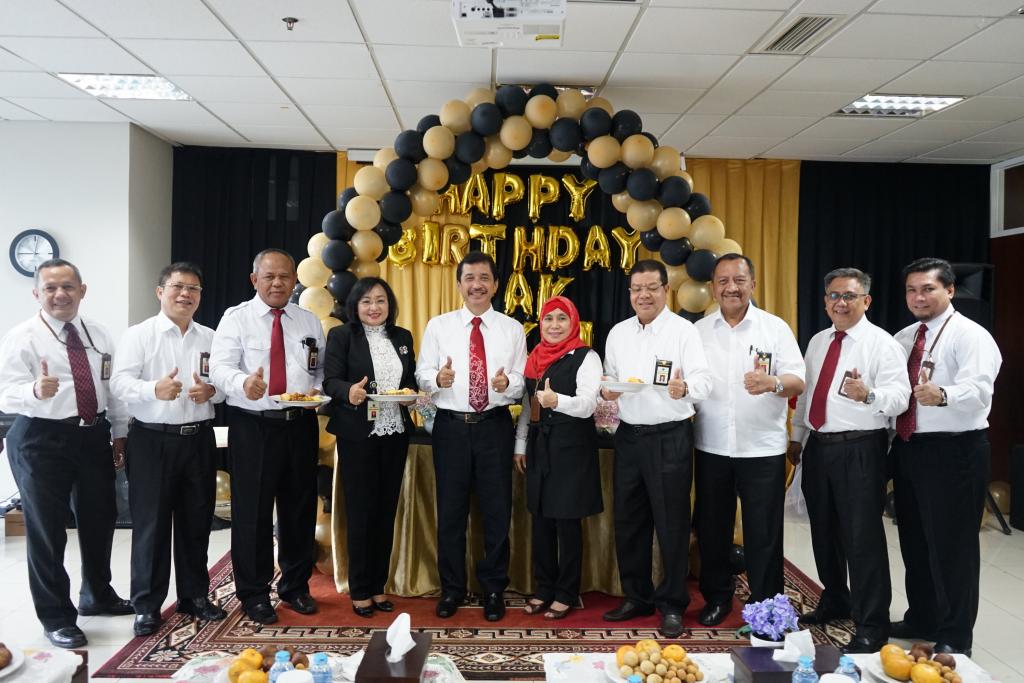 Foto bersama dengan para pejabat eselon 3